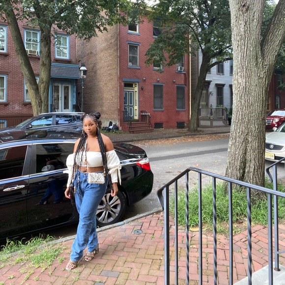 Meet your Posher, Jocelyn - Picture 6 of 12